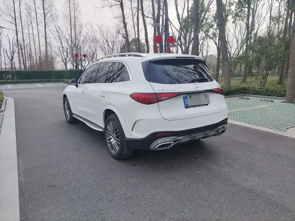 Mercedes-Benz GLC 2023
