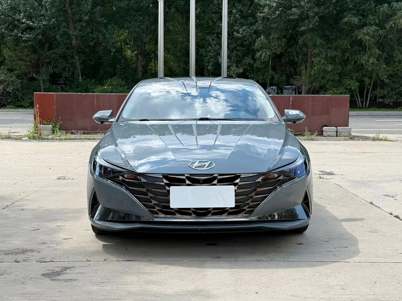 Hyundai Elantra 2023