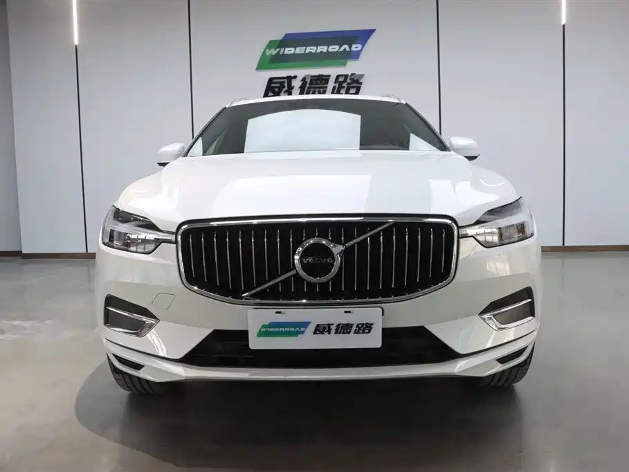 Volvo XC60 2021