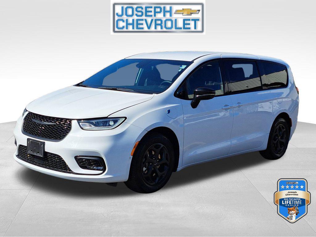 Chrysler Pacifica 2024