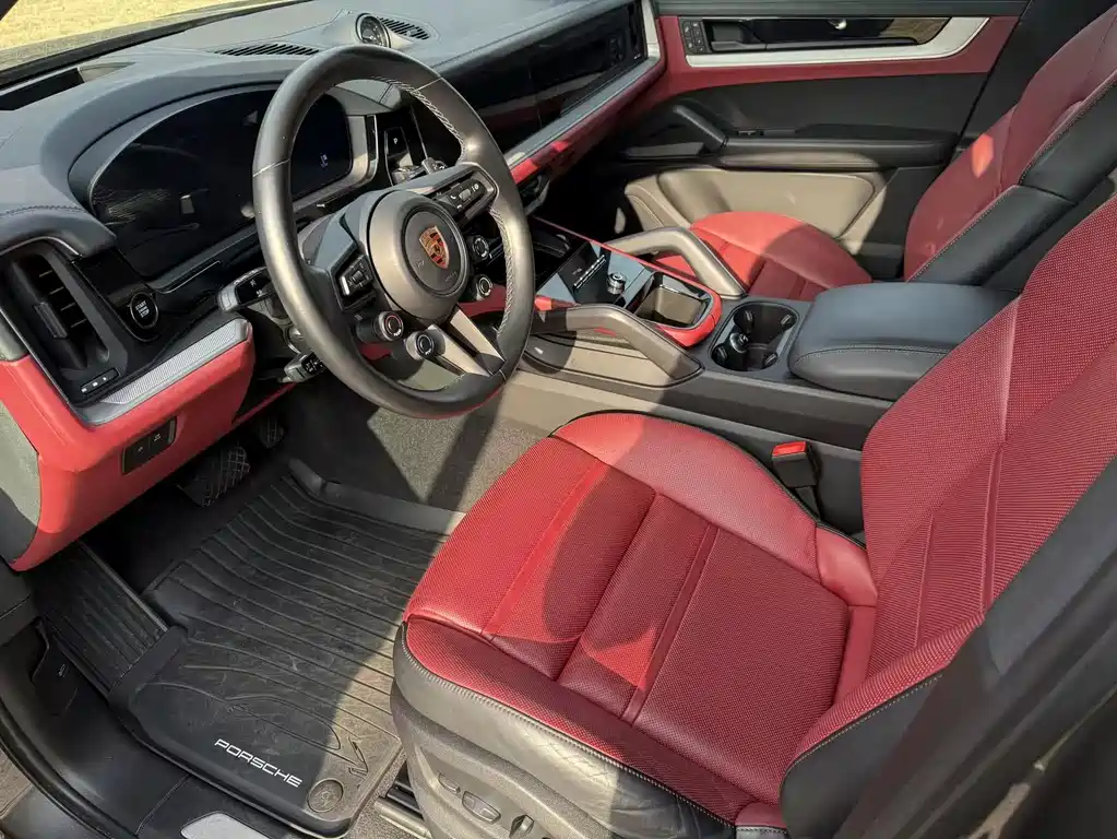 Porsche Cayenne 2024
