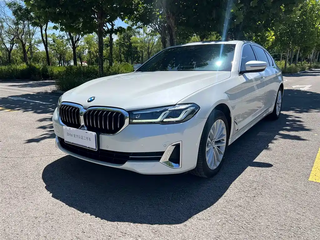 BMW 5 серии 2023