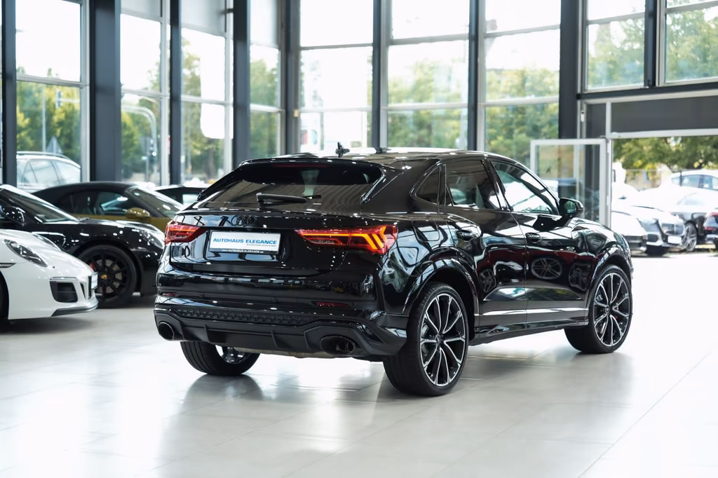 Audi RSQ3 2023