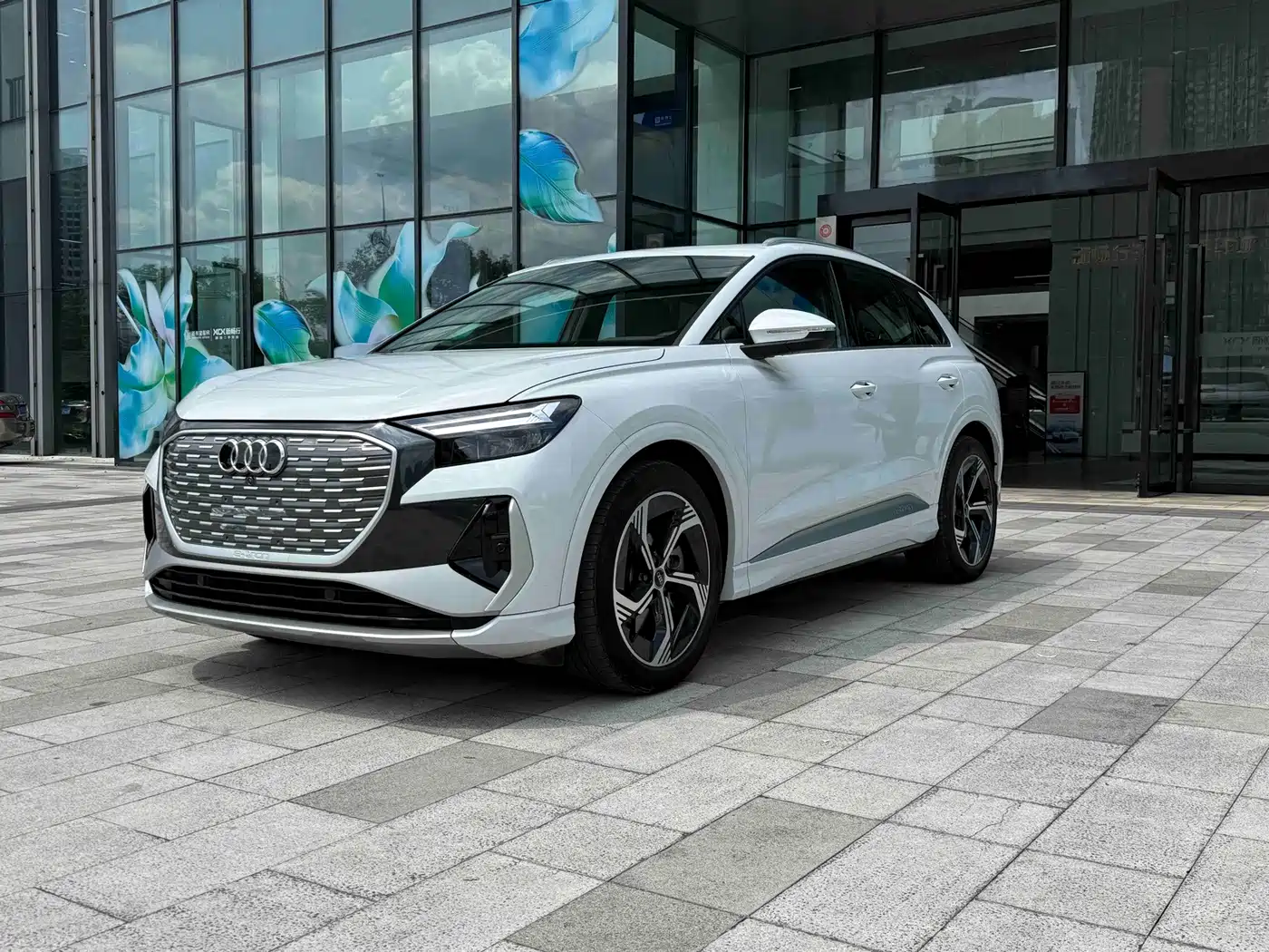 Audi Q4 e-tron 2025