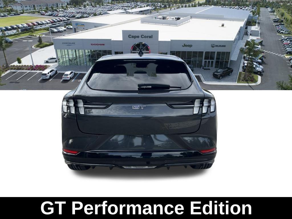Ford Mustang Mach-E 2021