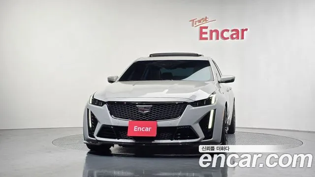 Cadillac CT5-V 2022