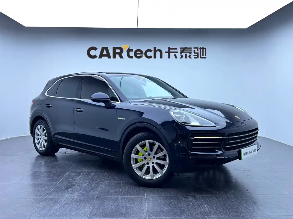 Porsche Cayenne 2021
