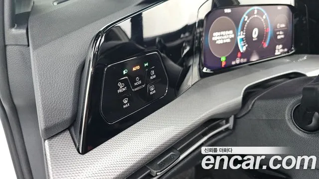 Volkswagen Golf 2025
