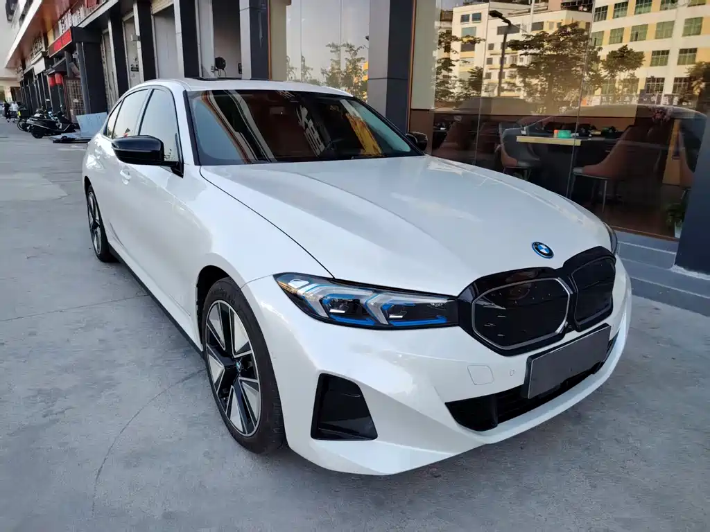 BMW i3 2024