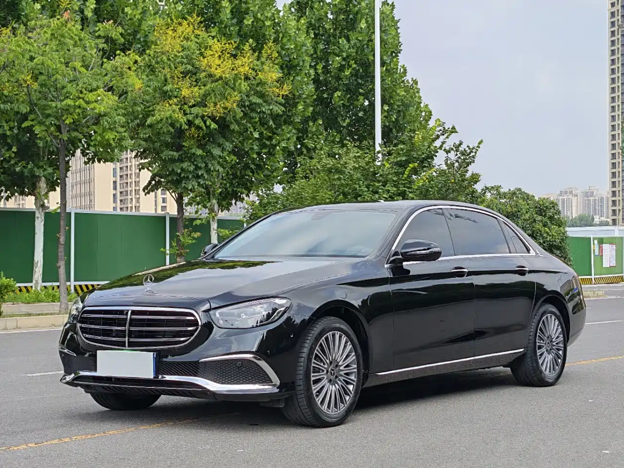 Mercedes-Benz E-Класс 2023