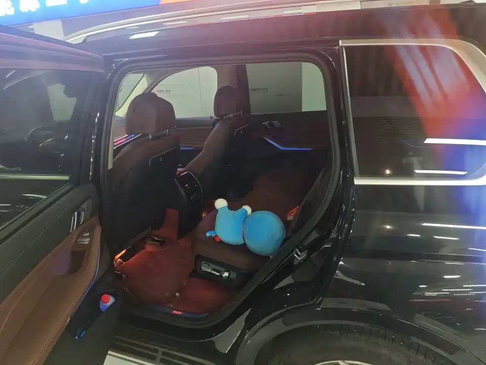 BMW X7 2023