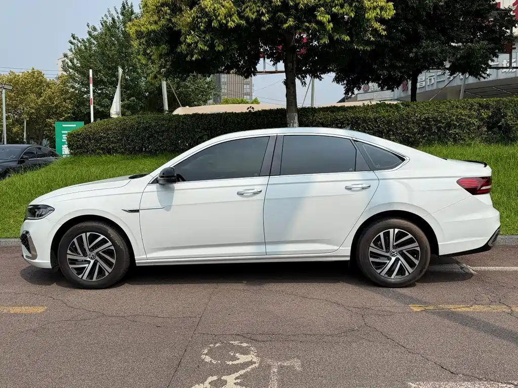 Volkswagen Lavida 2025
