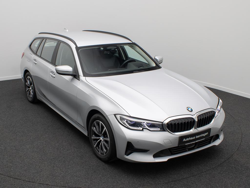 BMW 320 2021