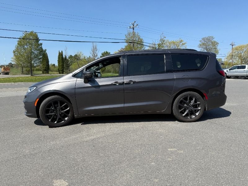 Chrysler Pacifica 2022