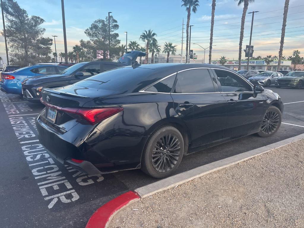 Toyota Avalon 2021