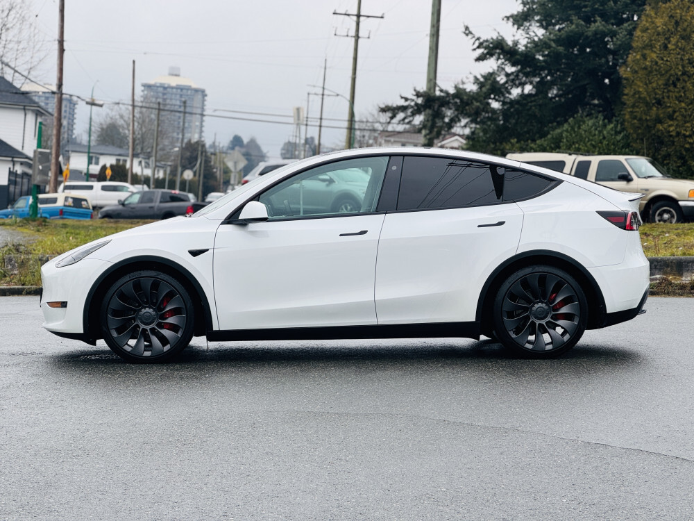 Tesla Model Y 2022