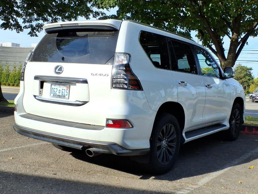 Lexus GX 2023