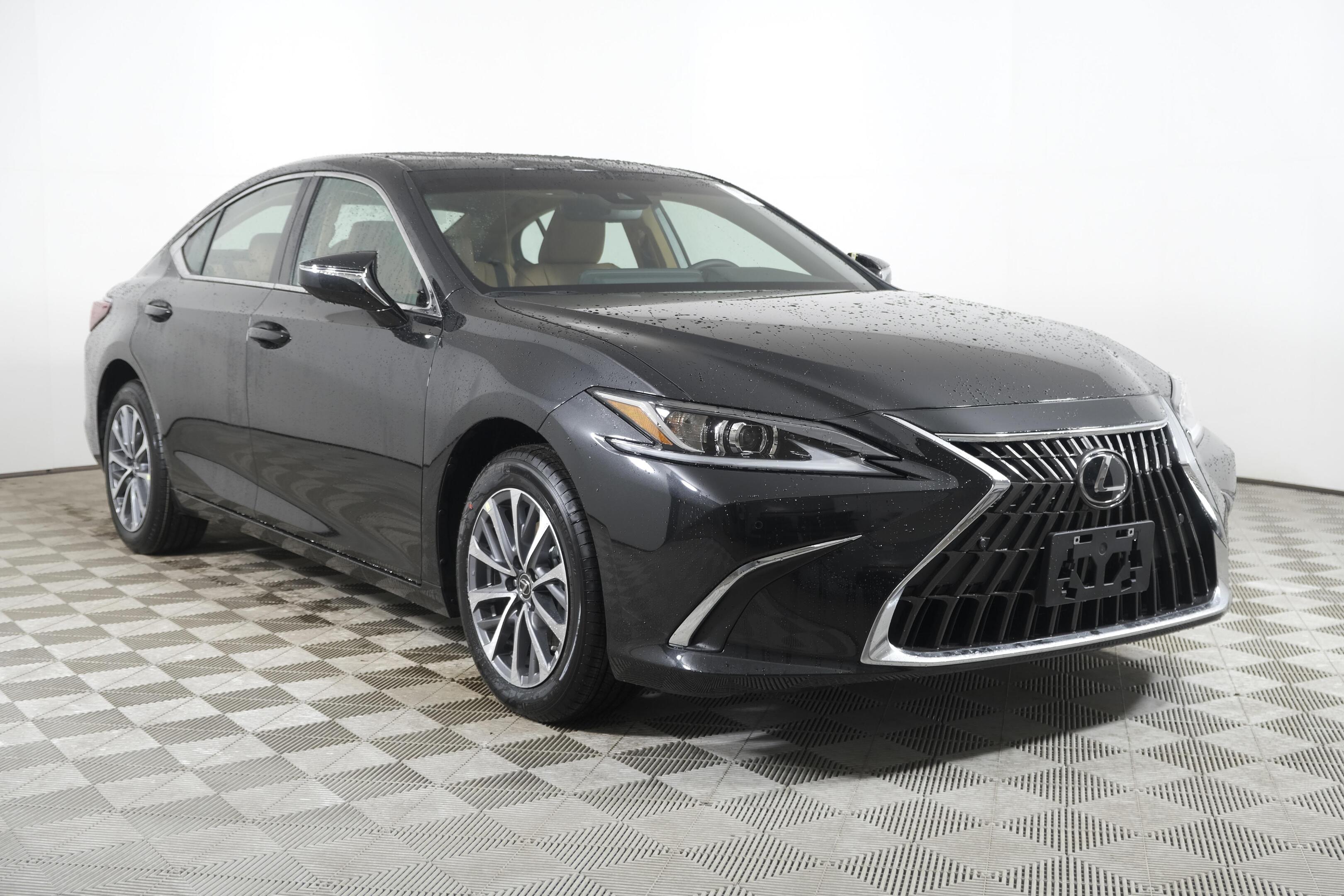 Lexus ES 2025