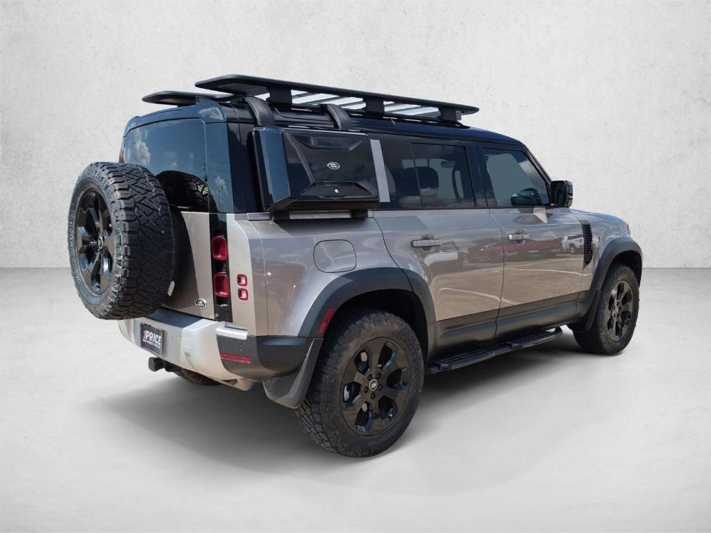 Land Rover Defender 2023