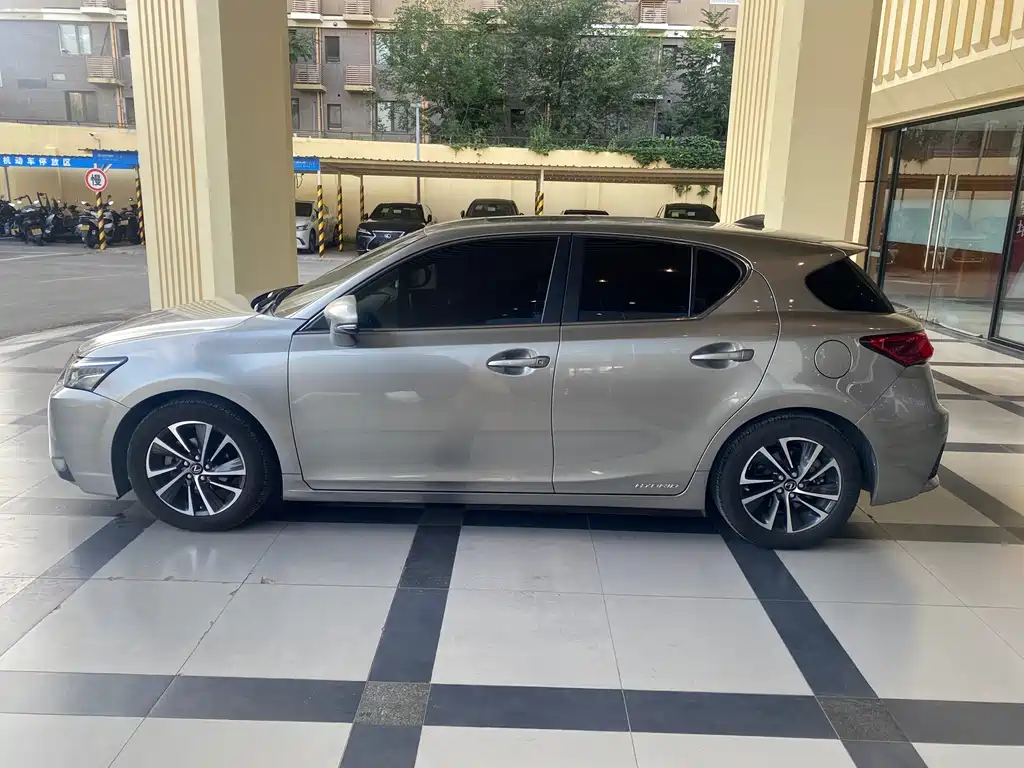 Lexus CT 2021