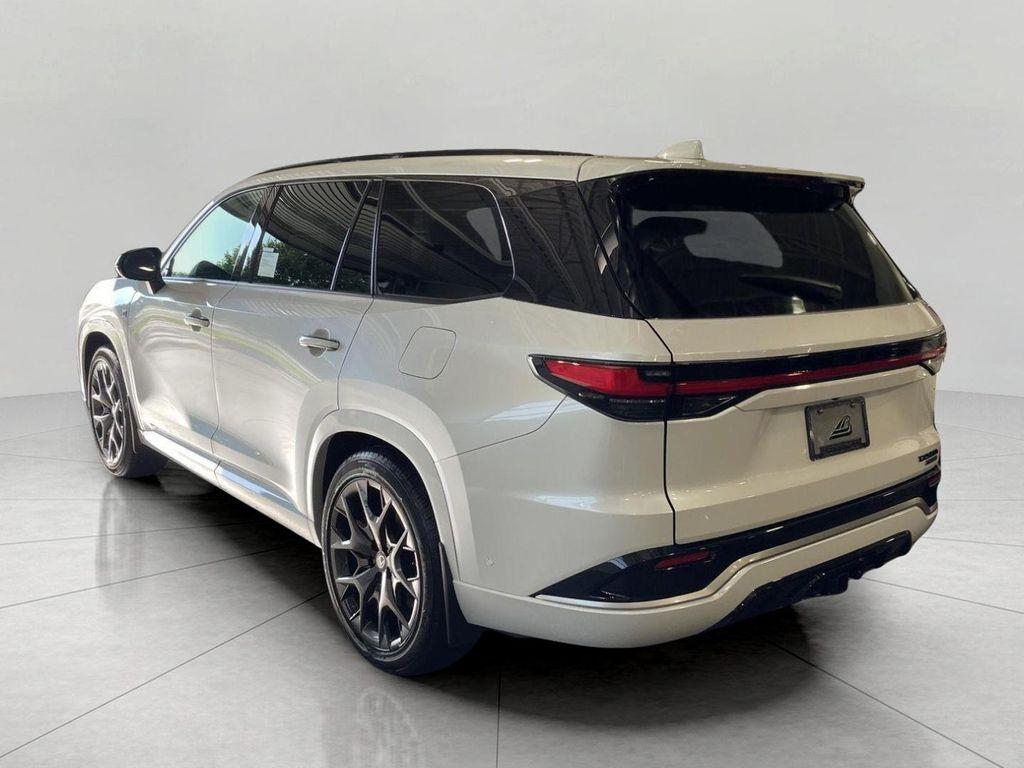 Lexus TX 2026