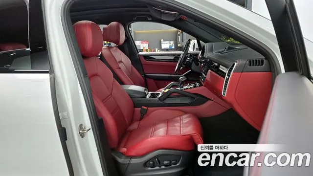 Porsche Cayenne 2022
