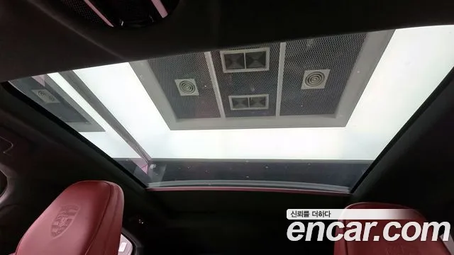 Porsche Cayenne 2022