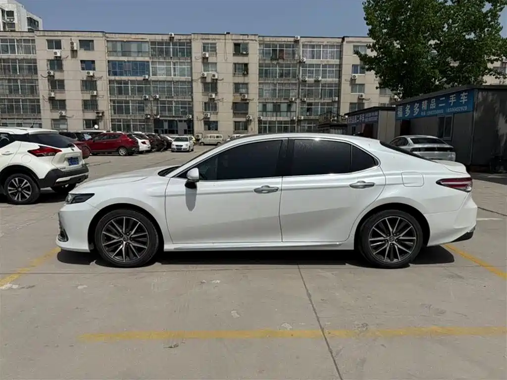 Toyota Camry 2023