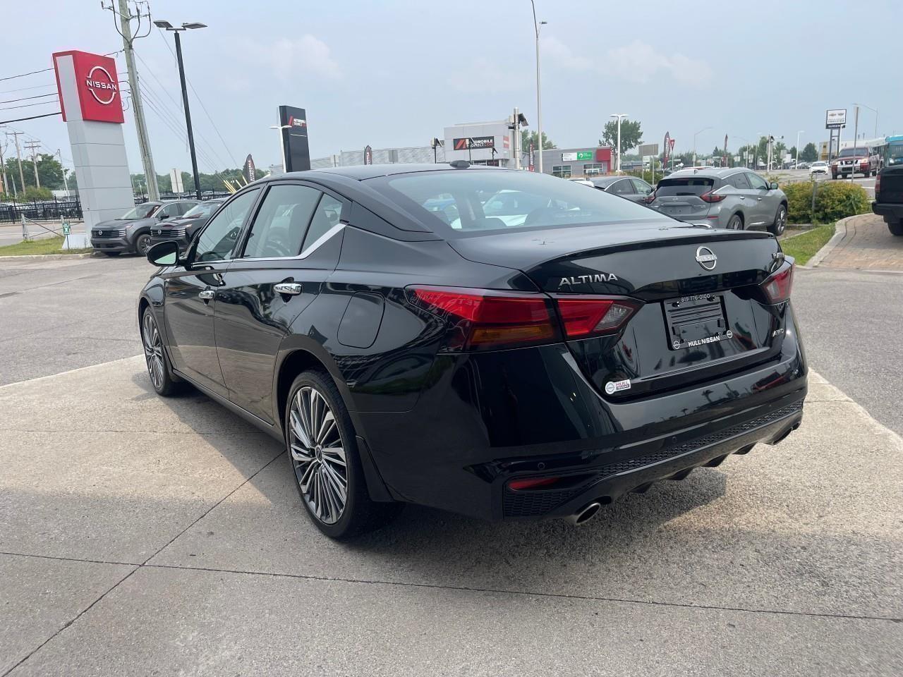 Nissan Altima 2024