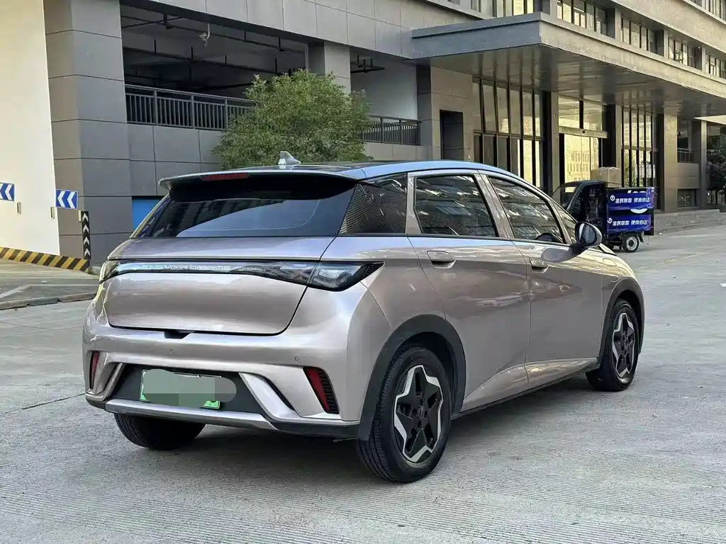 BYD Dolphin 2021