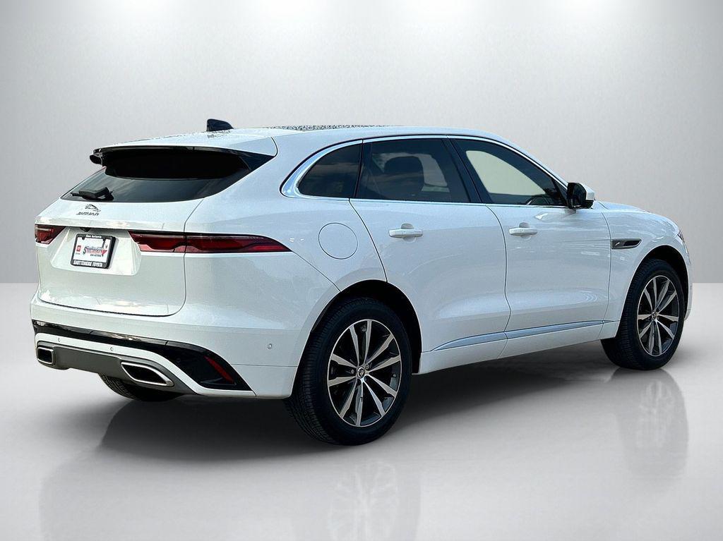 Jaguar F-Pace 2024
