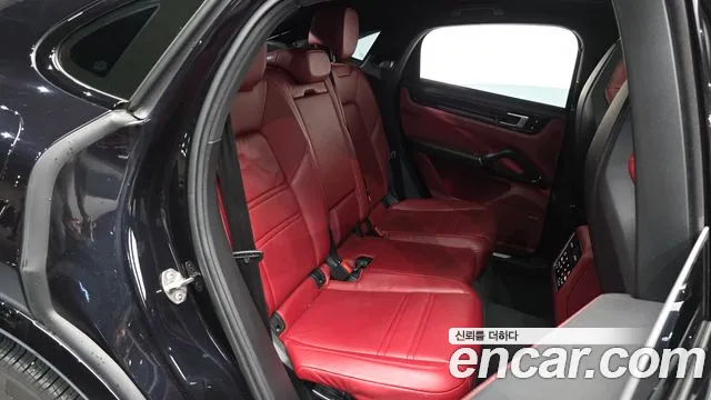 Porsche Cayenne 2021