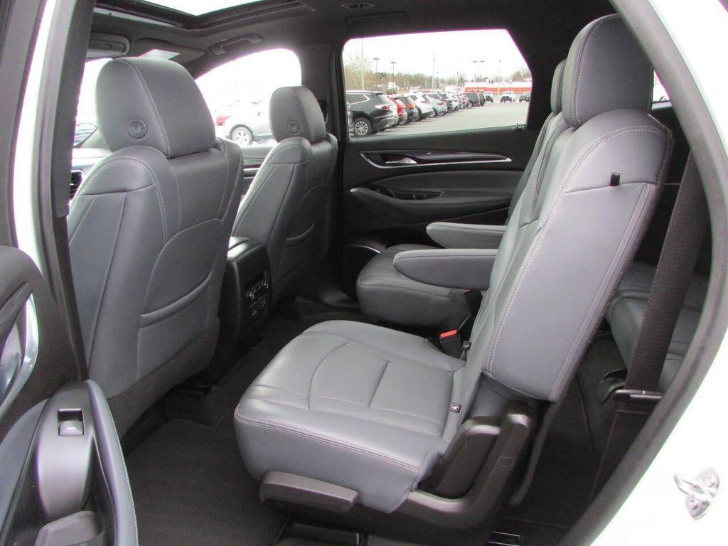 Buick Enclave 2023