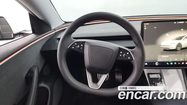 Tesla Model 3 2024