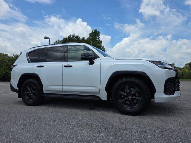 Lexus LX 2026
