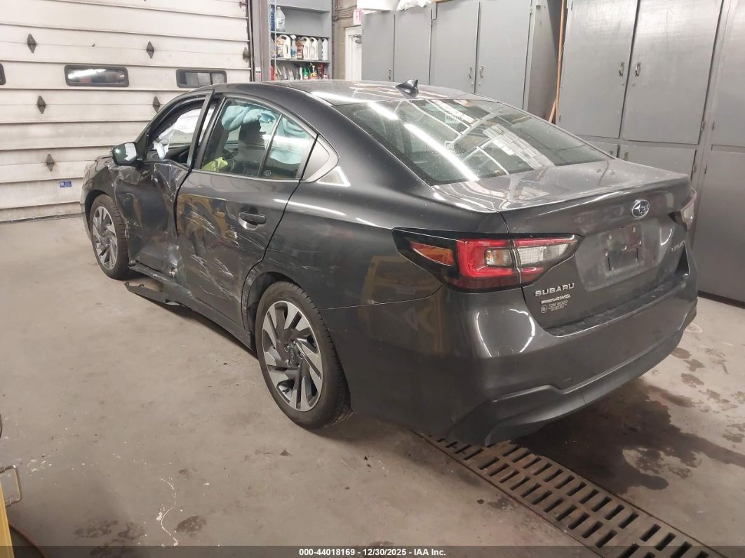 Subaru Legacy 2024