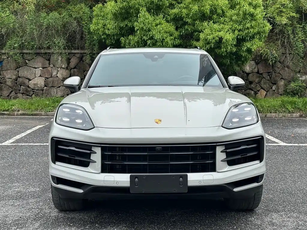 Porsche Cayenne 2024