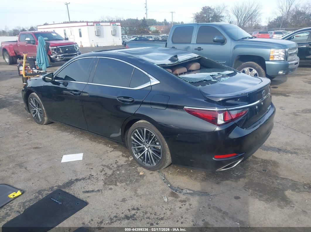 Lexus ES 2025