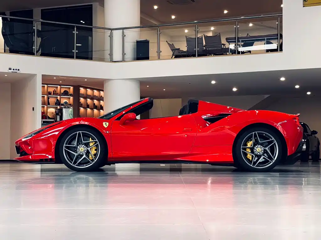 Ferrari F8 2023