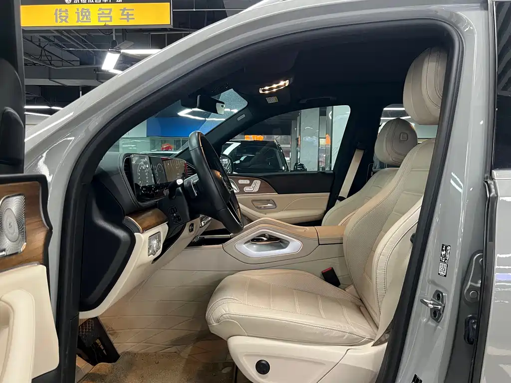 Mercedes-Benz GLE 2025