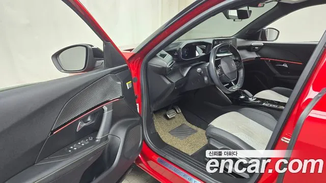 Peugeot 2008 2021