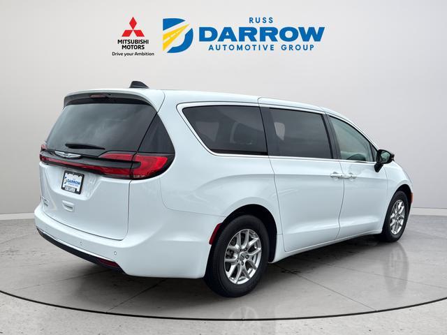 Chrysler Pacifica 2024