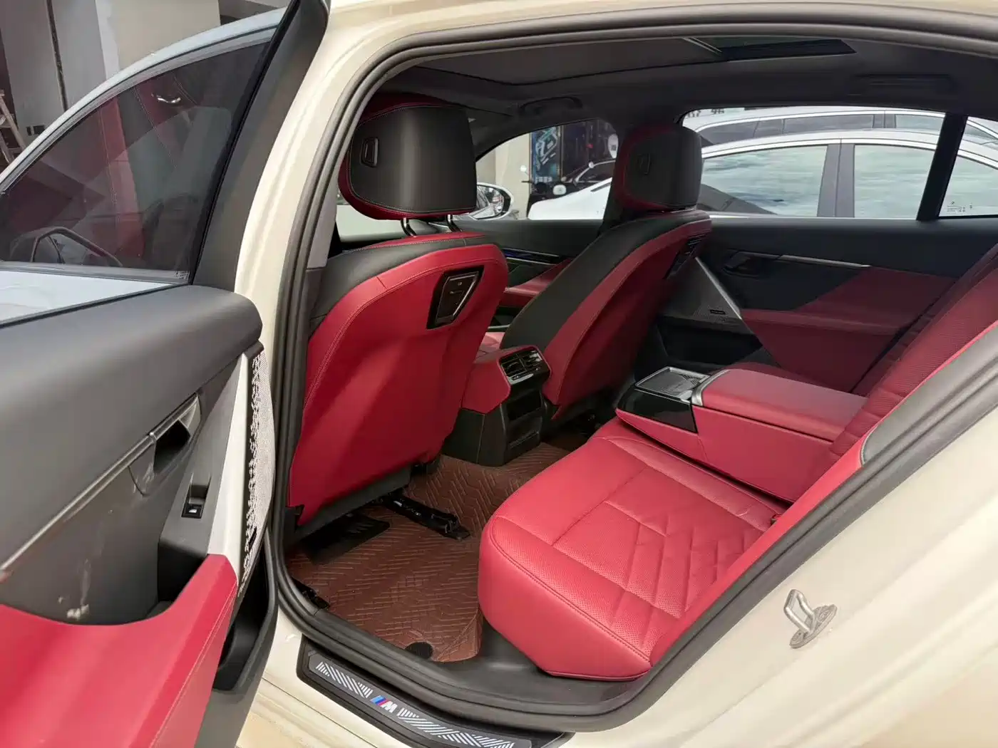 BMW i5 2024