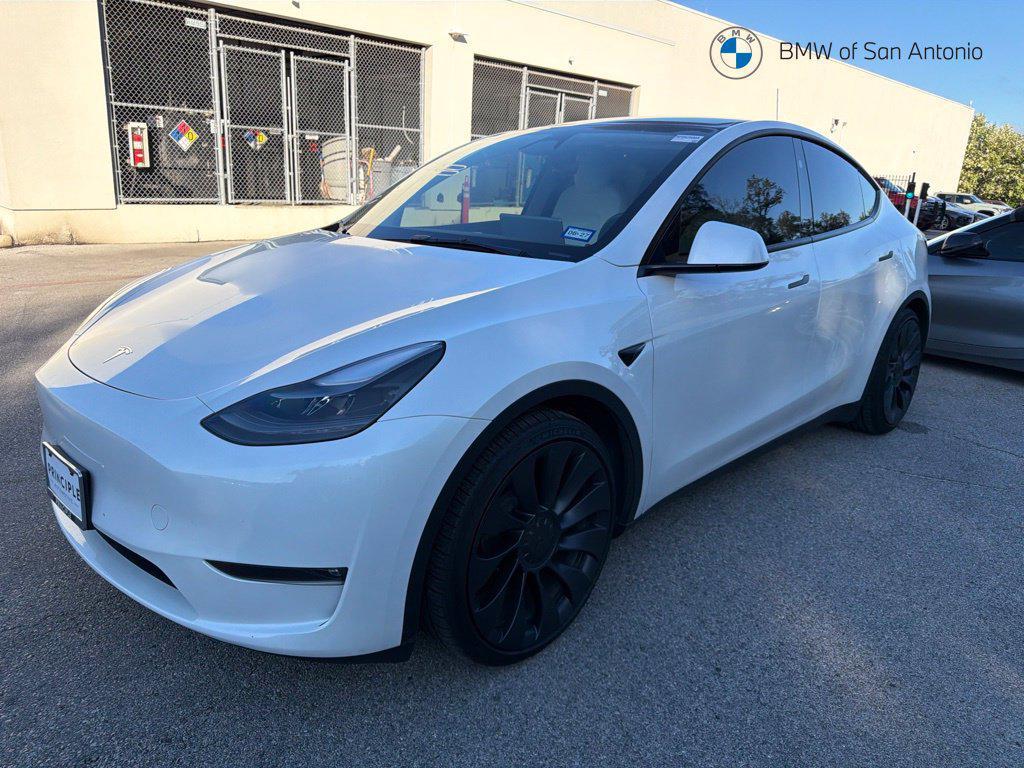 Tesla Model Y 2024