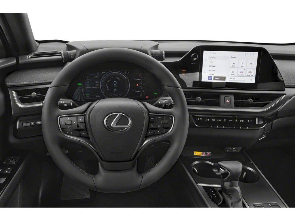 Lexus UX 2024