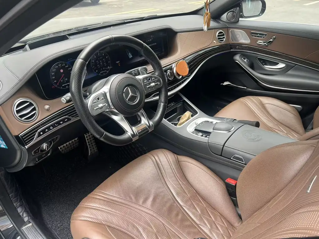 Mercedes-Benz S-Класс 2020