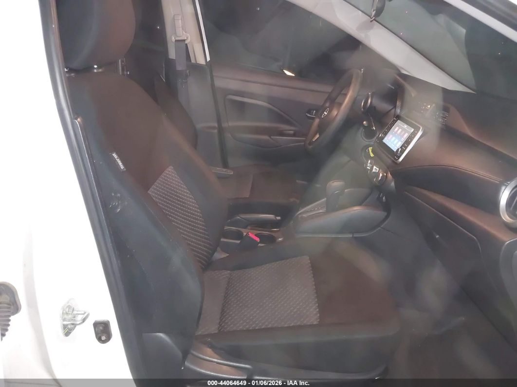 Nissan Versa 2024