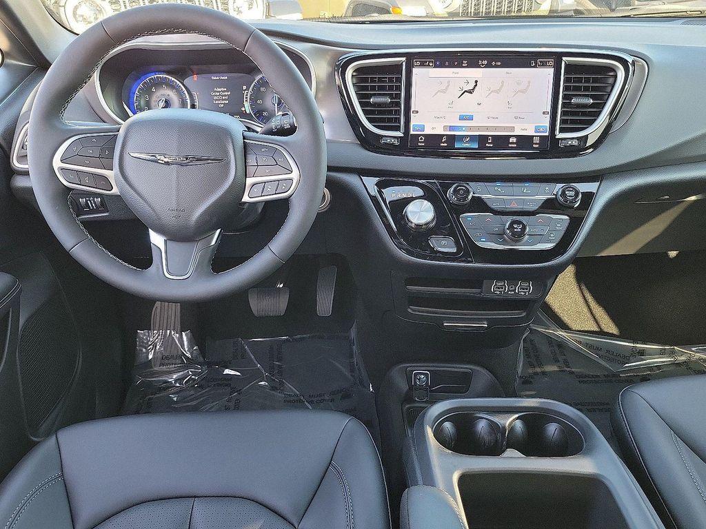 Chrysler Voyager 2025
