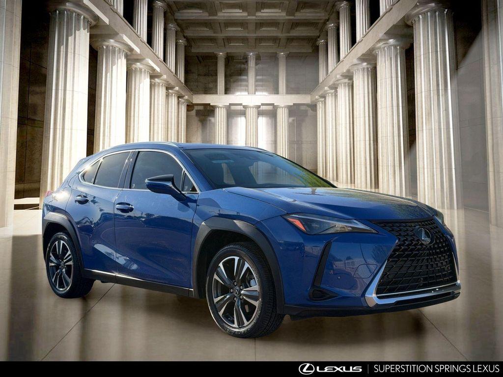 Lexus UX 2024