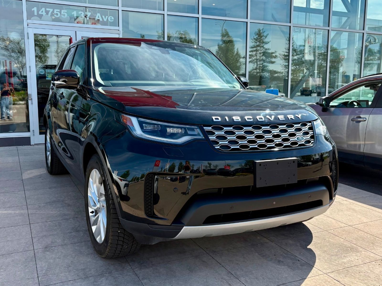 Land Rover Discovery 2023